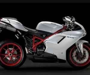 The 2011 Ducati Superbikes feature new trickle-down technology from Ducati&rsquo;s World