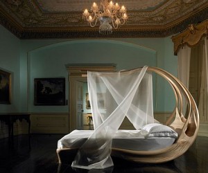 Irish designer Joseph Walsh has created this truly stunning canopy bed, creating a sp...