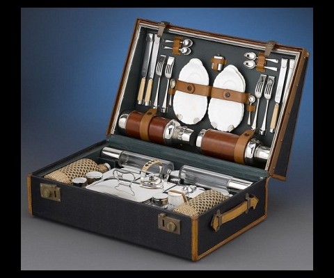 A classic, Rolls-Royce picnic case designed in 1905 has been put on sale by M.S. Rau Antiques for $14,800 .