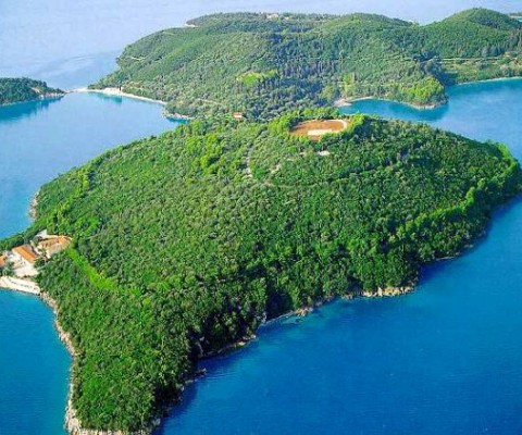 Armani recently beat fellow billionaires Bill Gates and Roman Abromovich to purchase an idyllic Greek island for $190 Million dollars.