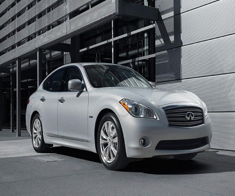 While it�s lovely to have prodigious power under your right foot, a sumptuous cabin to coddle you, and a 16-speaker audio system to amuse you, sometimes a car�s most desirable amenity is the ability to forgo a visit to the gas station. That�s the kind of luxury Infiniti aims to deliver with the 2012 M35h, the hybrid counterpart to the company�s sensuous new M37 and M56 sedans.

At the heart of the M35h lie a 3.5-liter V-6 engine and a 50-kilowatt electric motor, which together produce a hefty 360 horsepower. And the powertrain merges the gasoline engine�s 258 foot-pounds of torque with the electric motor�s instantly available 199 foot-pounds. That�s enough oomph to loft this sumptuous five-seater to 60 mph in less than six seconds.