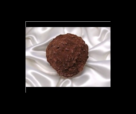 At $2600 a pound, this Knipschildt chocolate is one of the most exclusive luxury desserts in the world. 