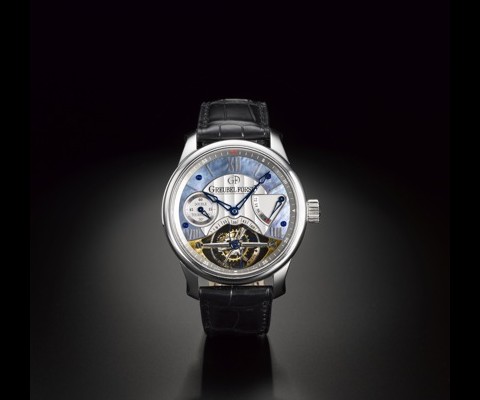Spanning 300 lots, and expecting to net nearly six million dollars, Sotheby Hong Kong's 'Important Watch Sale' is something any discerning watch collector would be wise to keep an eye on.